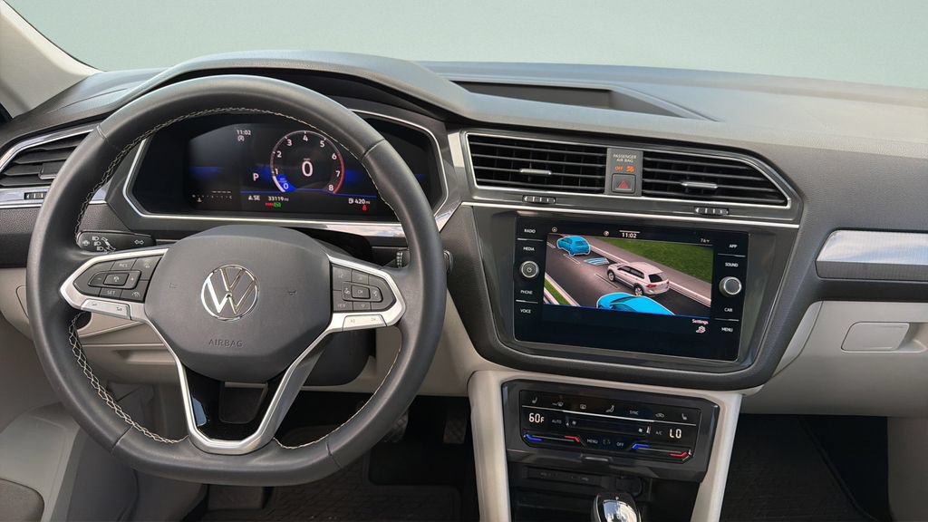 Used 2023 Volkswagen Tiguan SE FWD image 17