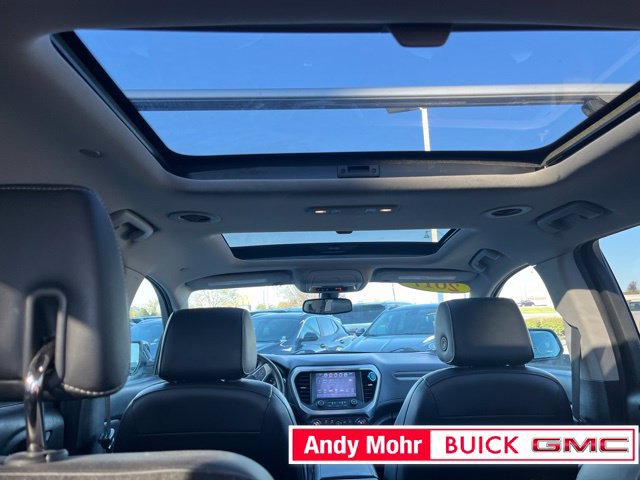 Used 2017 GMC Acadia SLT FWD image 12