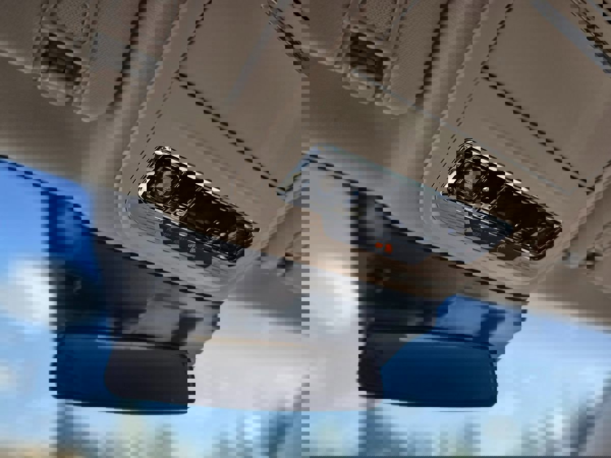 Used 2023 Lincoln Corsair FWD w/ Rear Removable Package Tray image 36