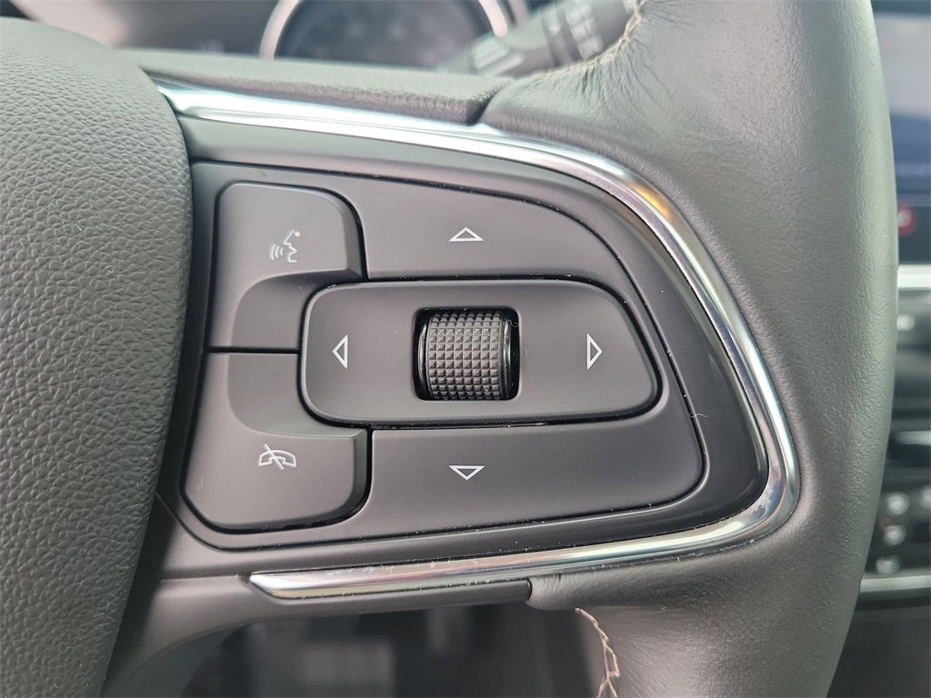 Used 2023 Buick Encore GX Essence w/ Experience Buick Package image 24