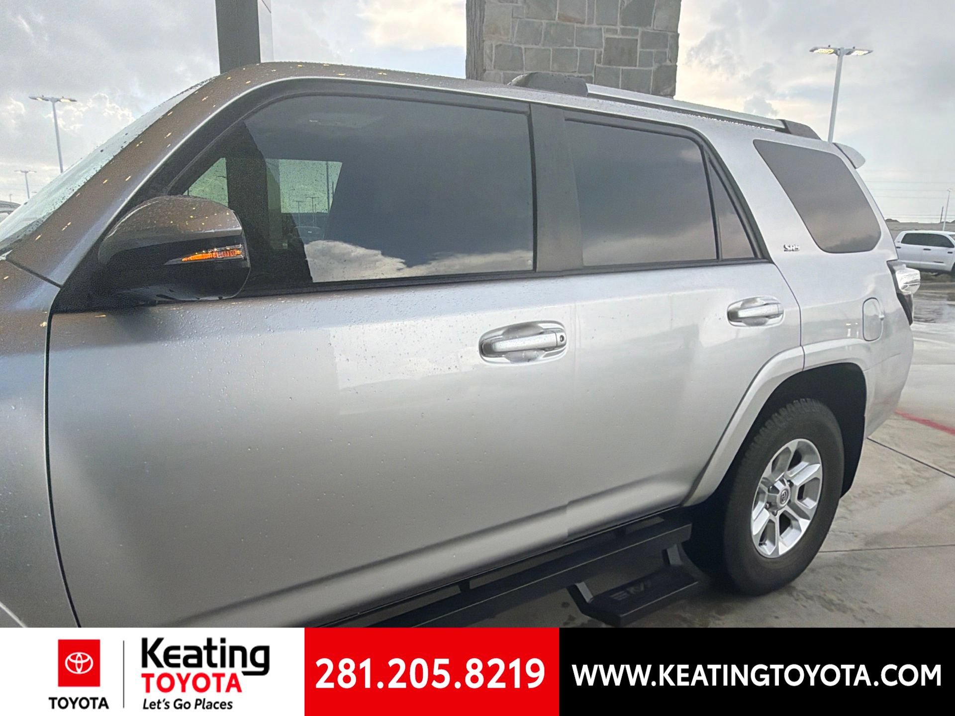 Used 2022 Toyota 4Runner SR5 Premium w/ Moonroof Package RWD image 6