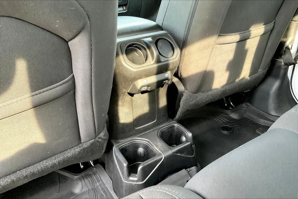 Used 2022 Jeep Gladiator Sport AWD/4WD image 11