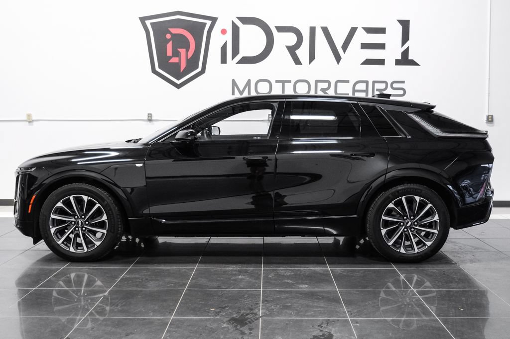 Used 2024 Cadillac Lyriq Sport AWD/4WD image 12