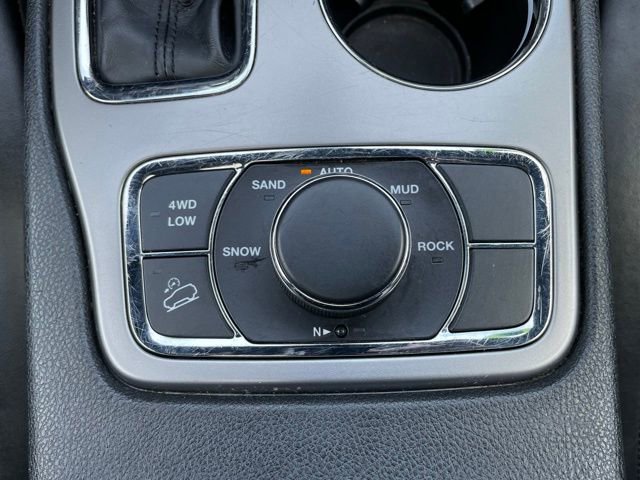 Used 2021 Jeep Grand Cherokee Limited image 25