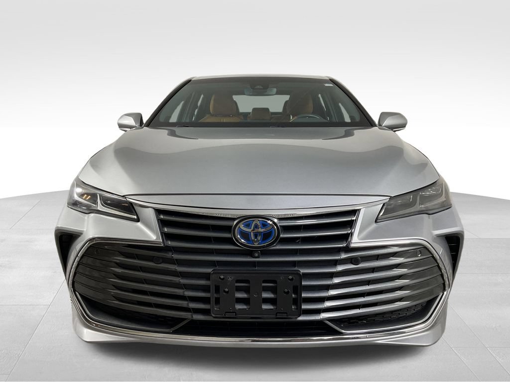 Used 2021 Toyota Avalon Limited w/ Advanced Safety Package FWD image 3