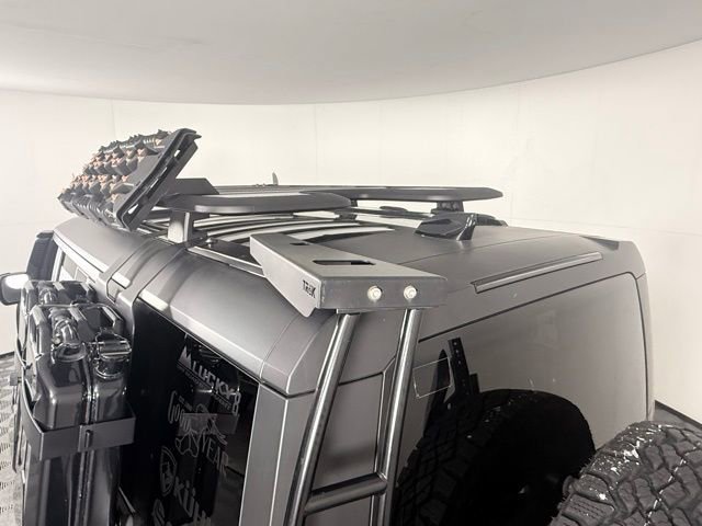 Used 2023 Land Rover Defender 130 SE image 17