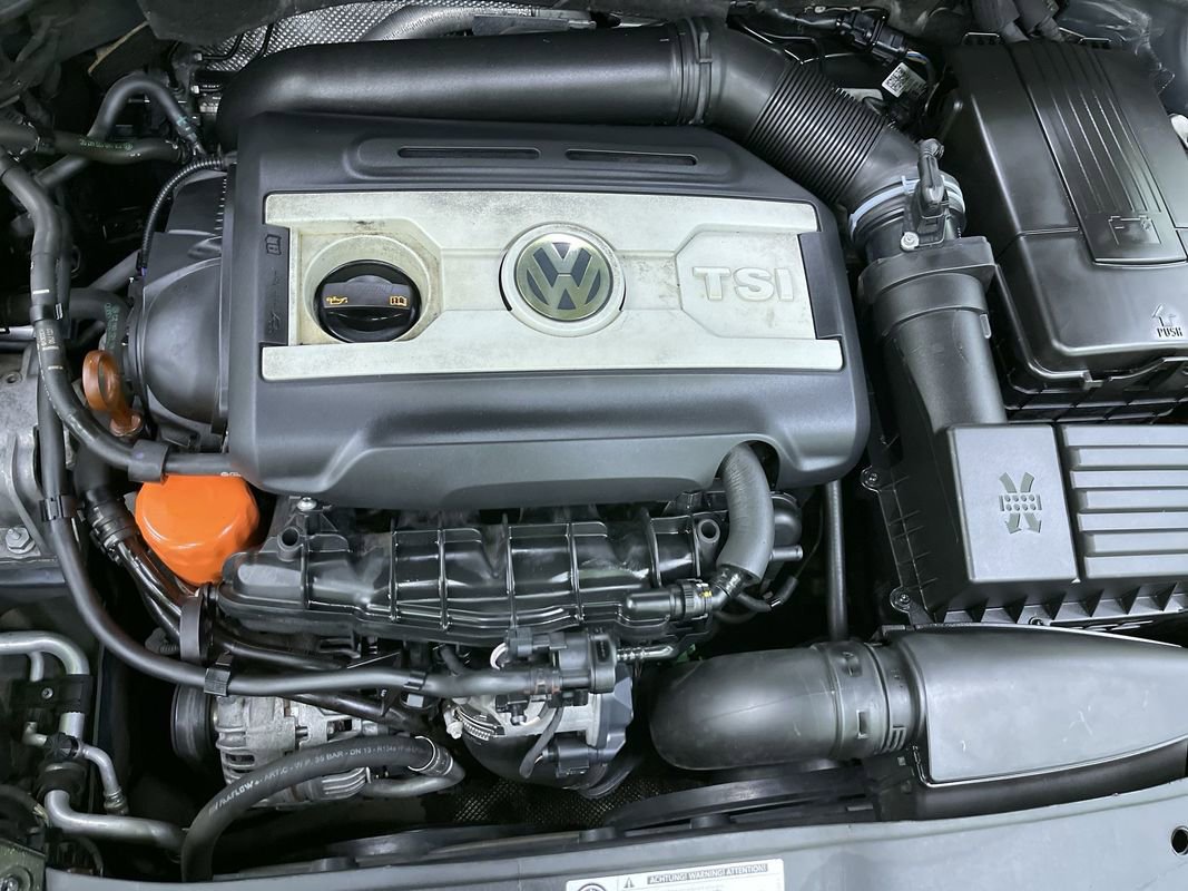 Used 2013 Volkswagen GTI 2-Door image 26