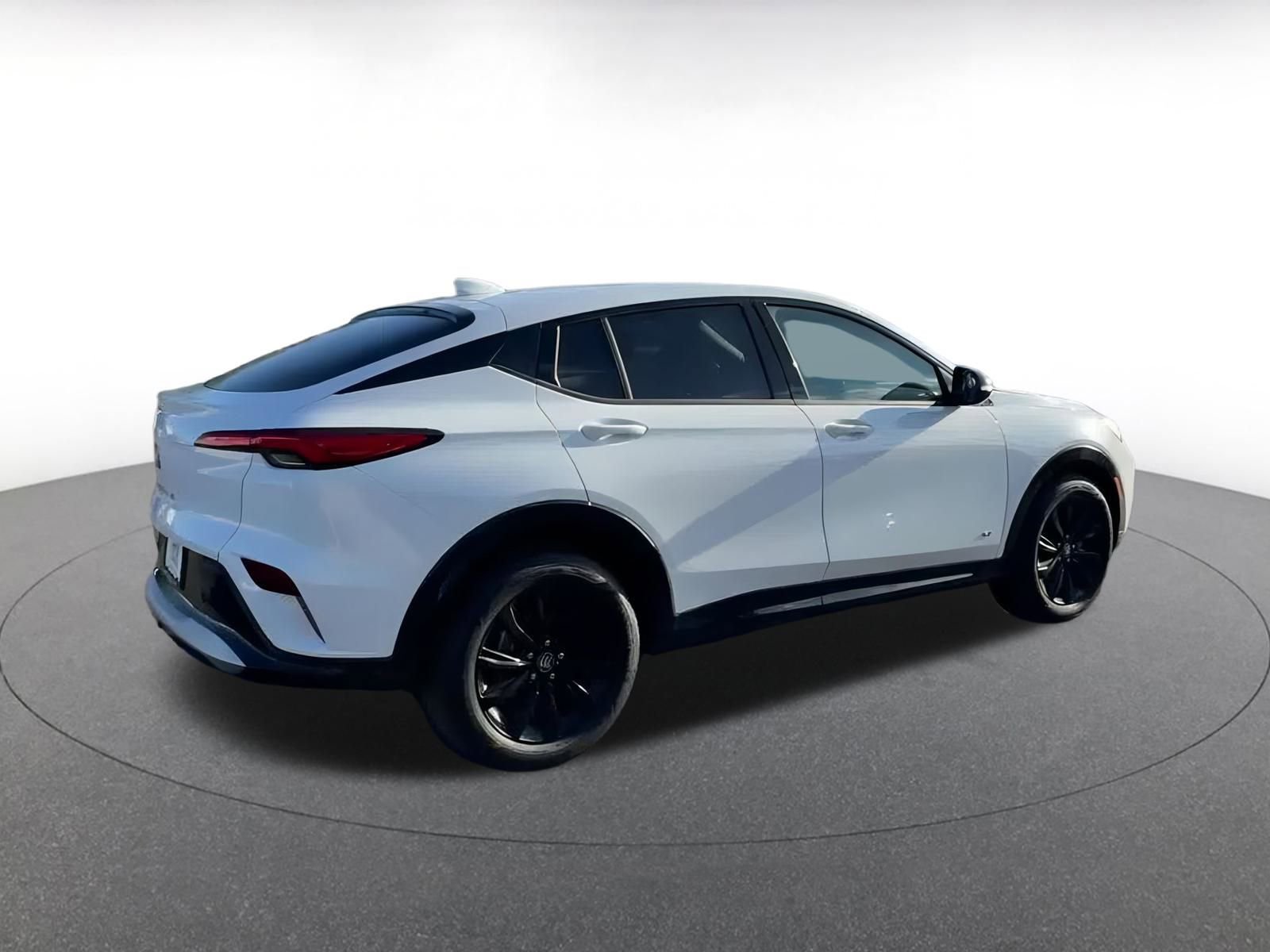 Used 2025 Buick Envista Sport Touring image 14