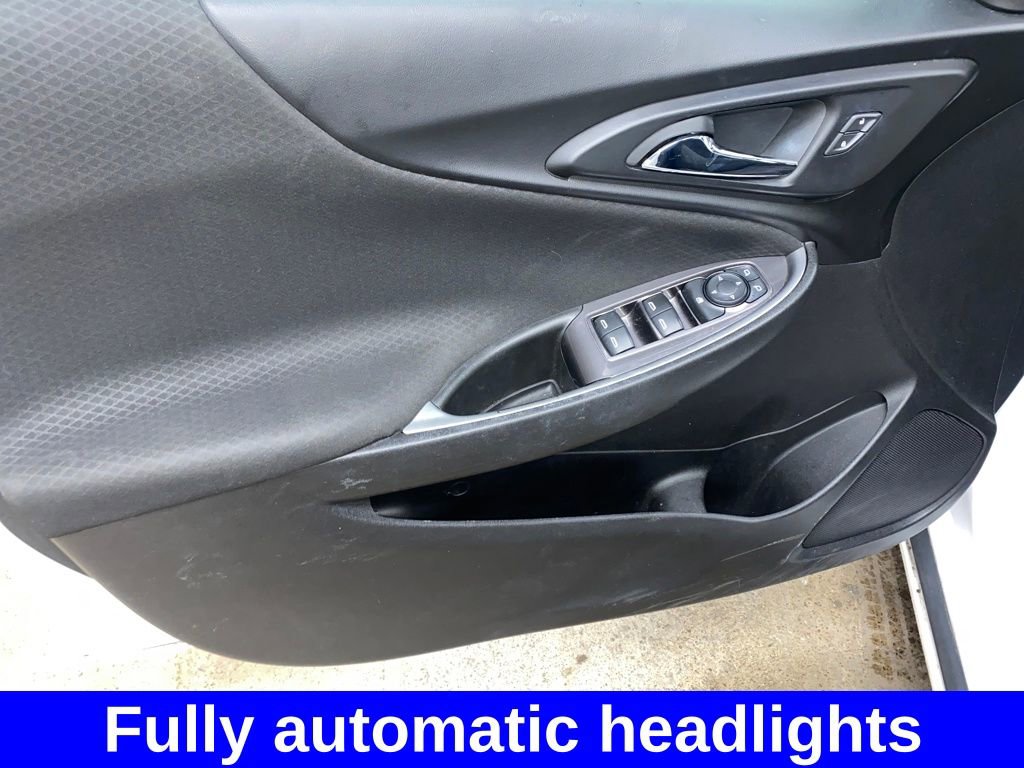 Used 2018 Chevrolet Malibu LS image 9