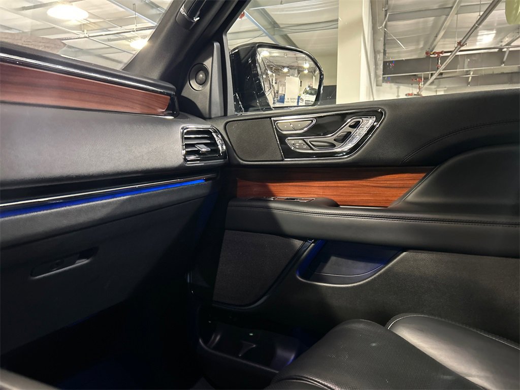 Certified 2022 Lincoln Navigator Reserve image 18