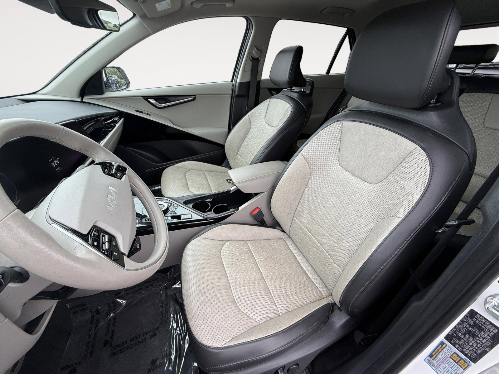 Used 2023 Kia Niro Wave image 10