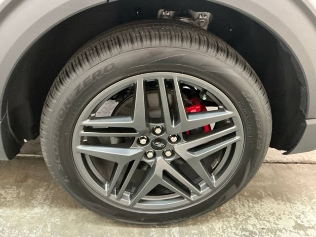 Used 2025 Ford Explorer ST w/ Sun And Sound Package AWD/4WD image 9