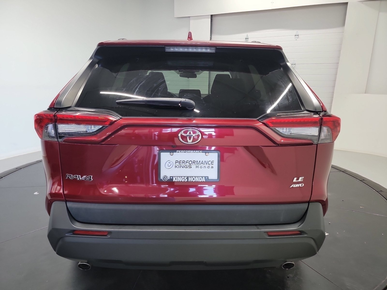 Used 2021 Toyota RAV4 LE AWD/4WD image 8