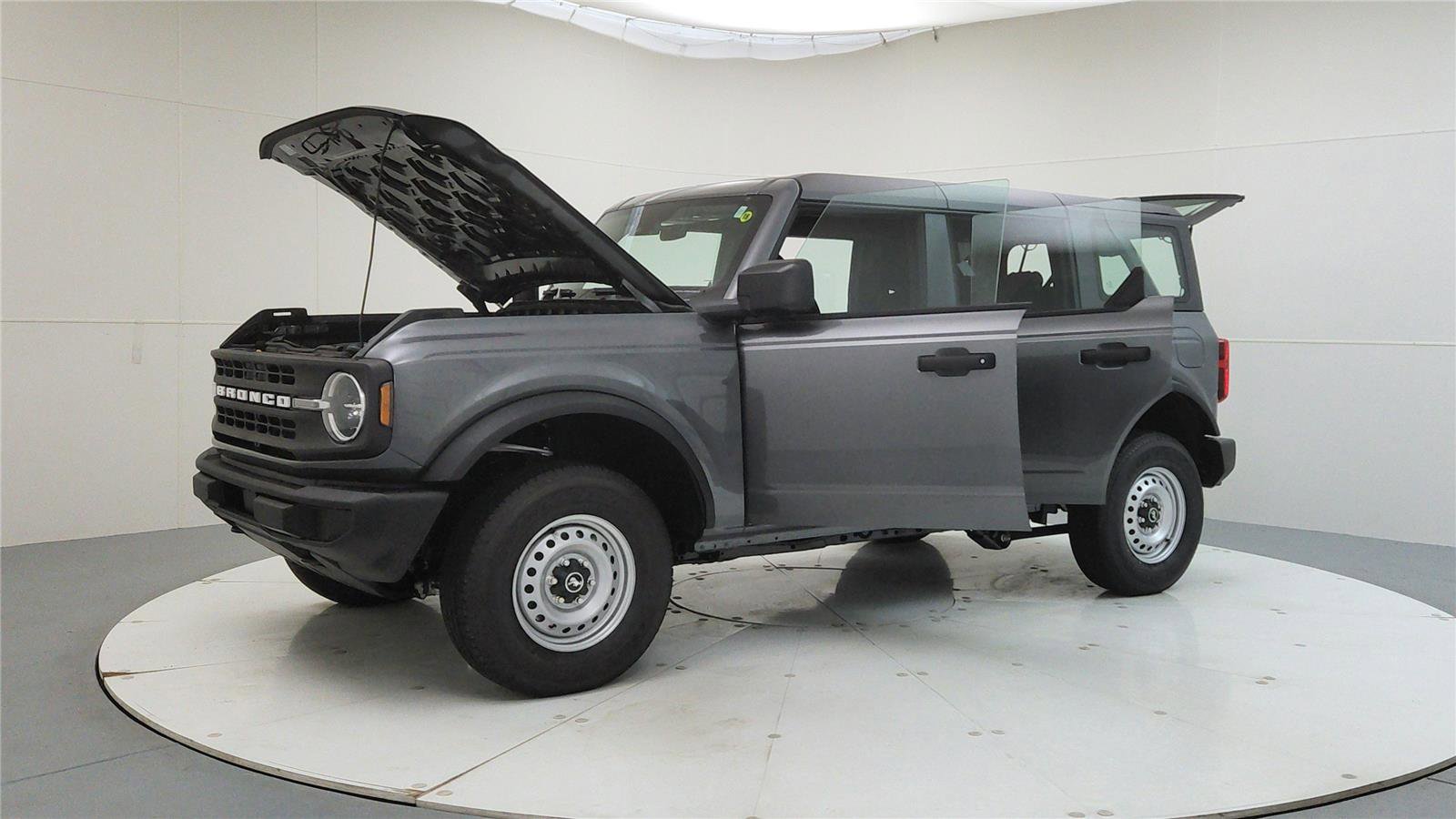 New 2025 Ford Bronco 4-Door image 11