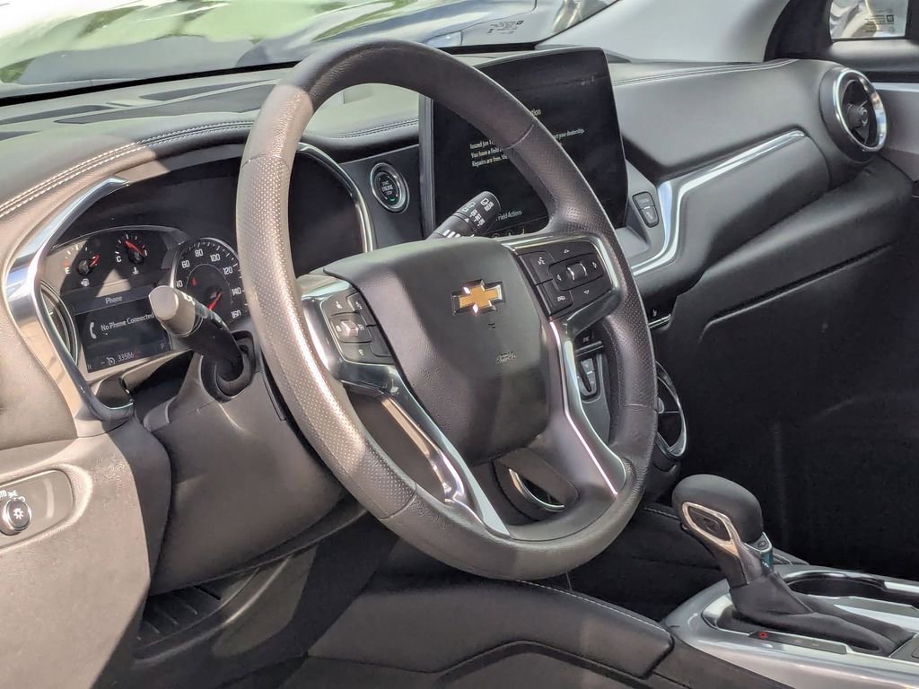 Used 2025 Chevrolet Blazer LT image 14