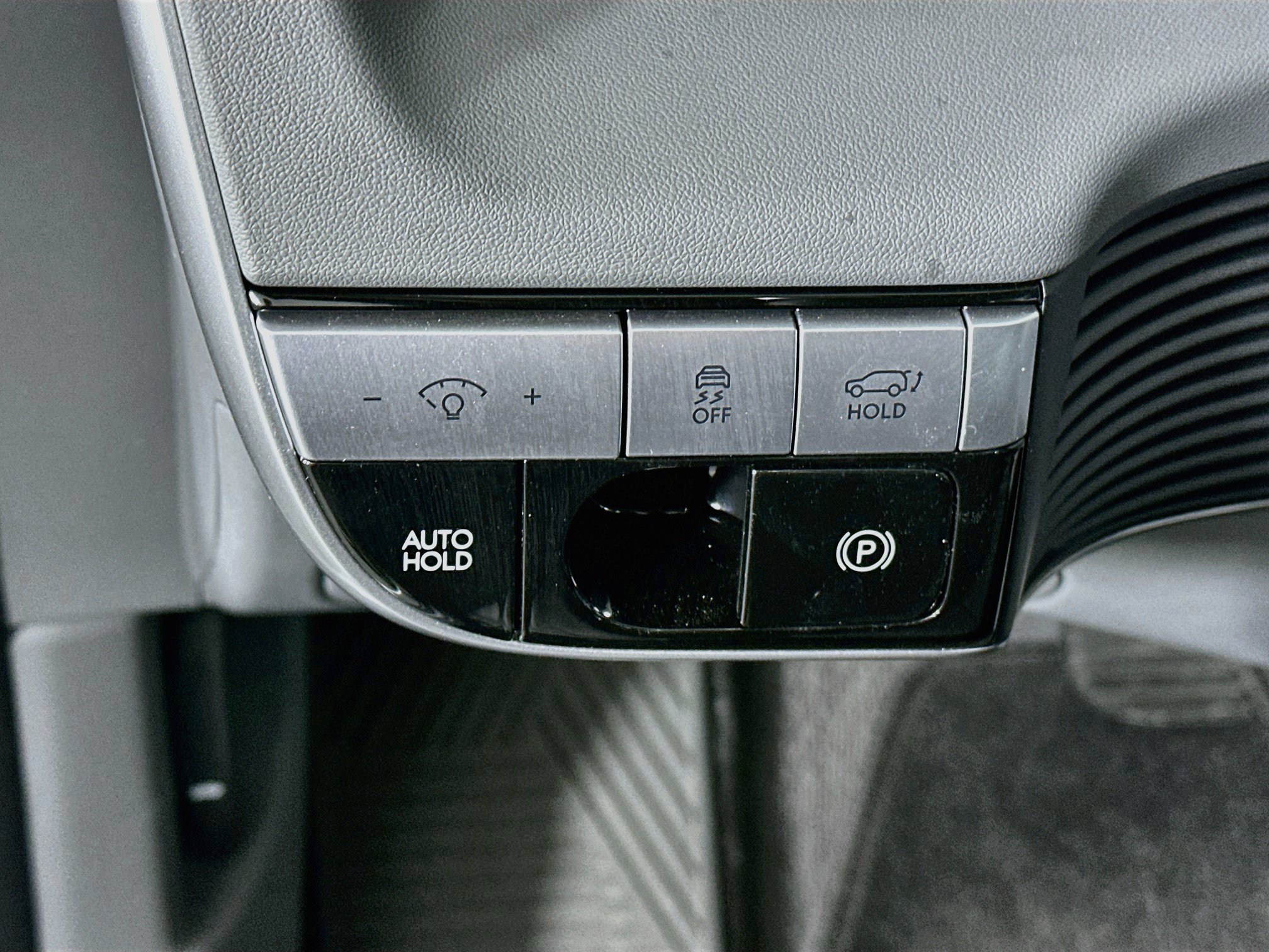 Used 2024 Hyundai Ioniq 5 SEL RWD image 16