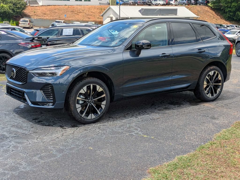 New 2026 Volvo XC60 B5 Plus w/ Protection Package Premier AWD/4WD image 8