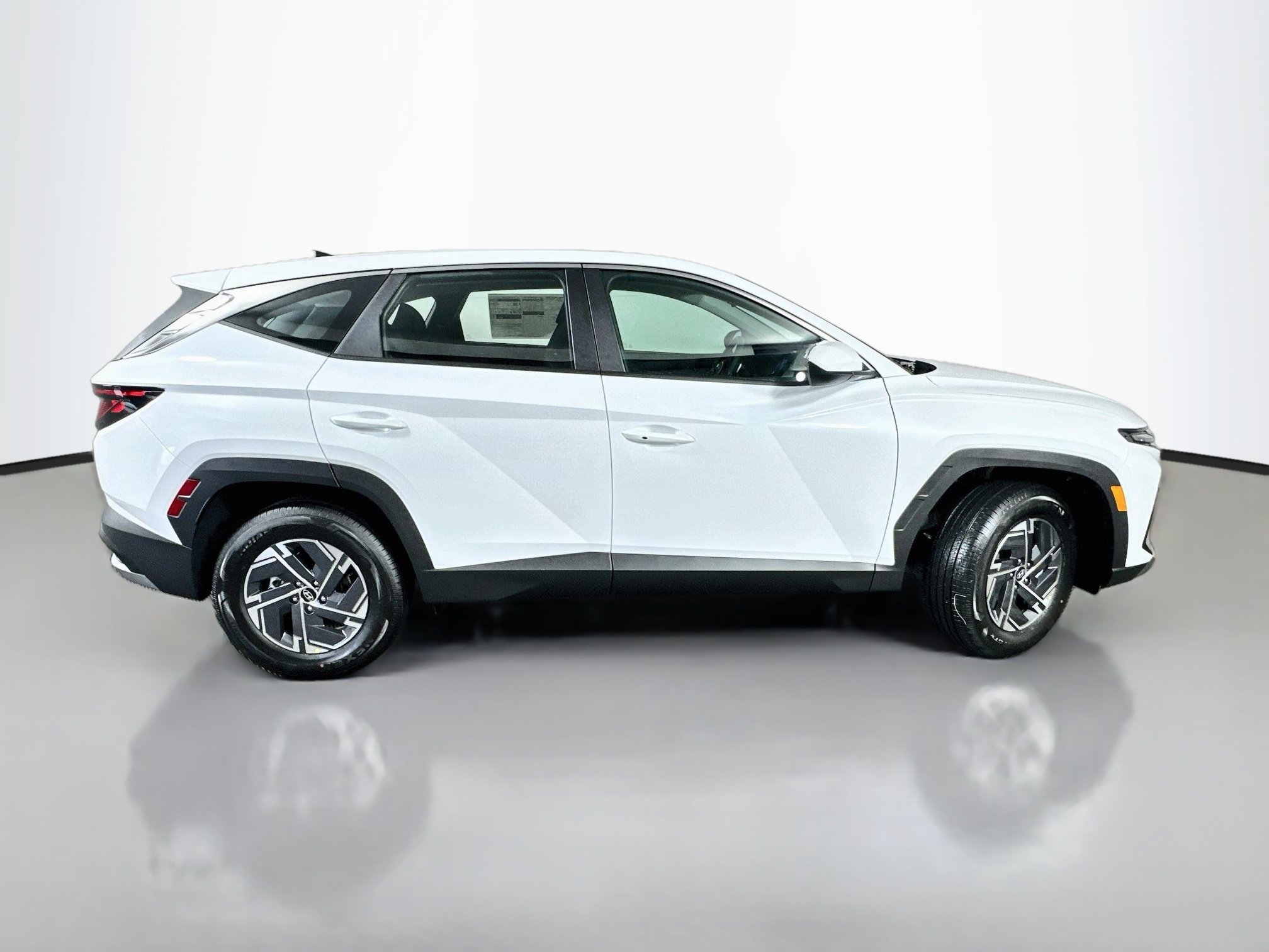 New 2026 Hyundai Tucson Blue SE AWD/4WD image 8
