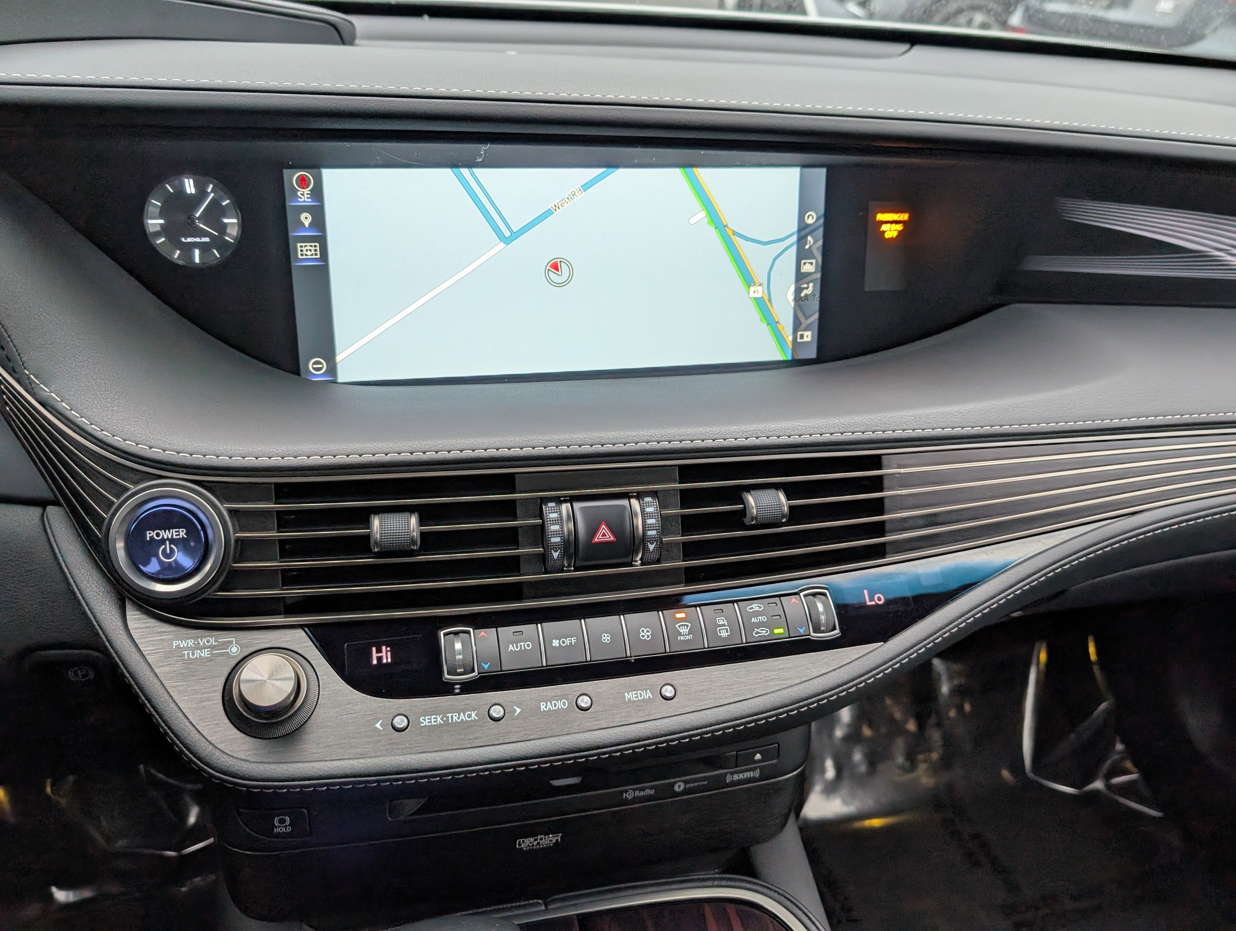 Used 2020 Lexus LS 500h AWD w/ Luxury Package image 31