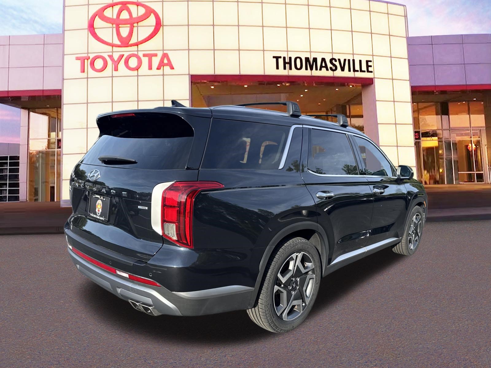 Used 2023 Hyundai Palisade SEL w/ Premium Package AWD/4WD image 5