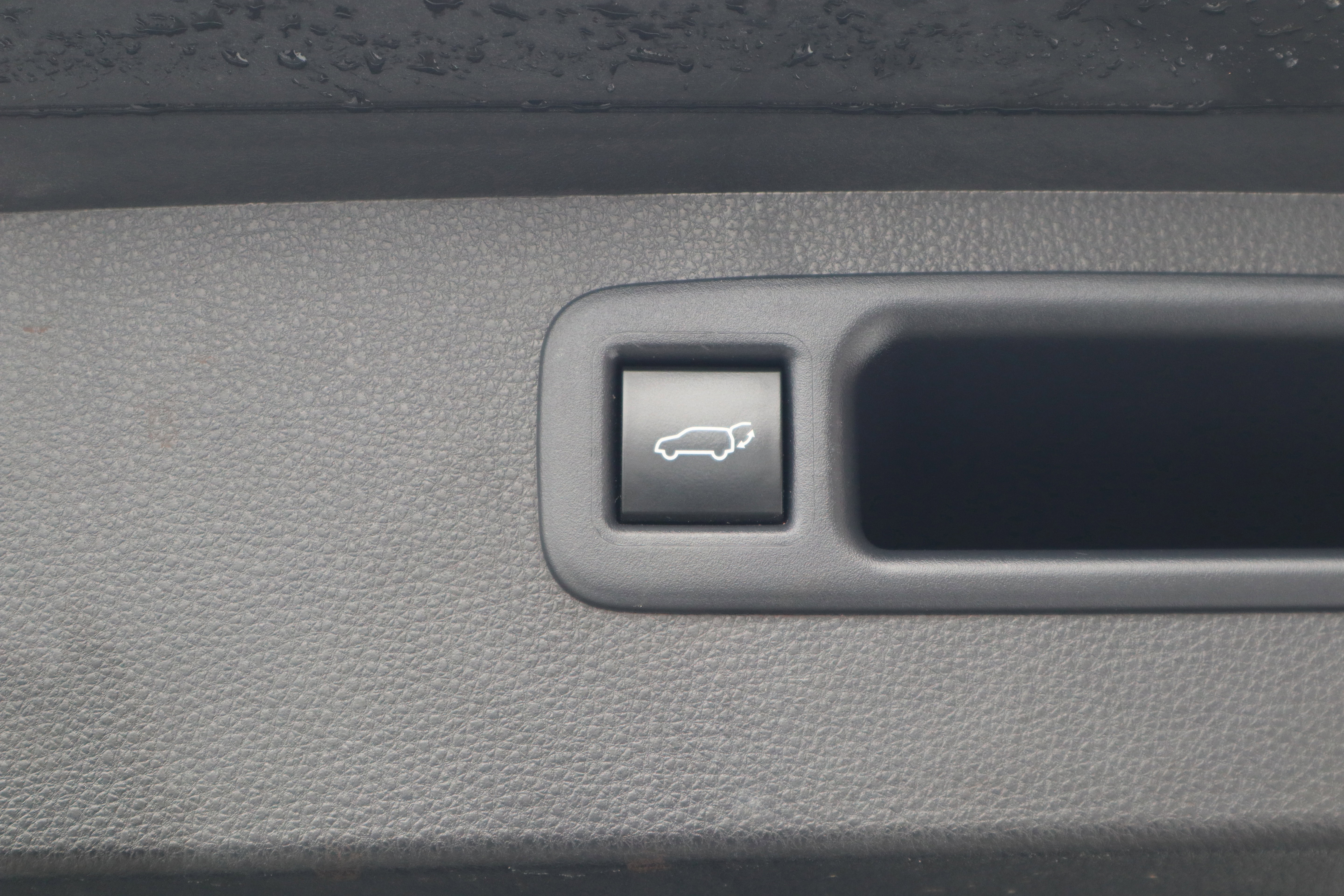 Used 2021 Toyota Highlander XLE image 35