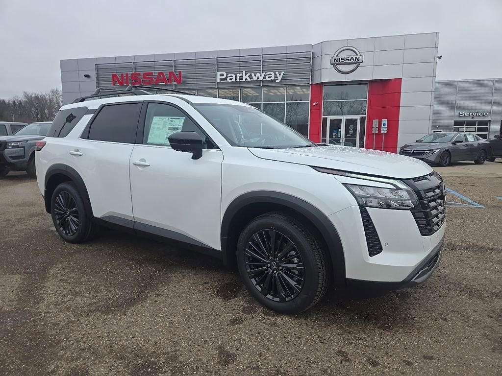 New 2026 Nissan Pathfinder SL image 1