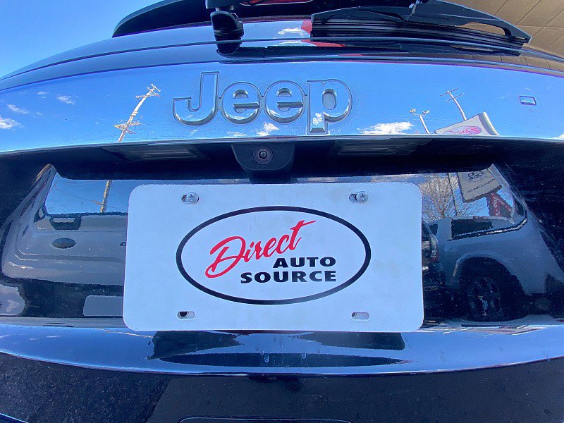 Used 2013 Jeep Grand Cherokee Overland image 19