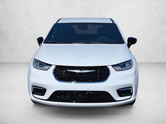 New 2026 Chrysler Pacifica Select image 2