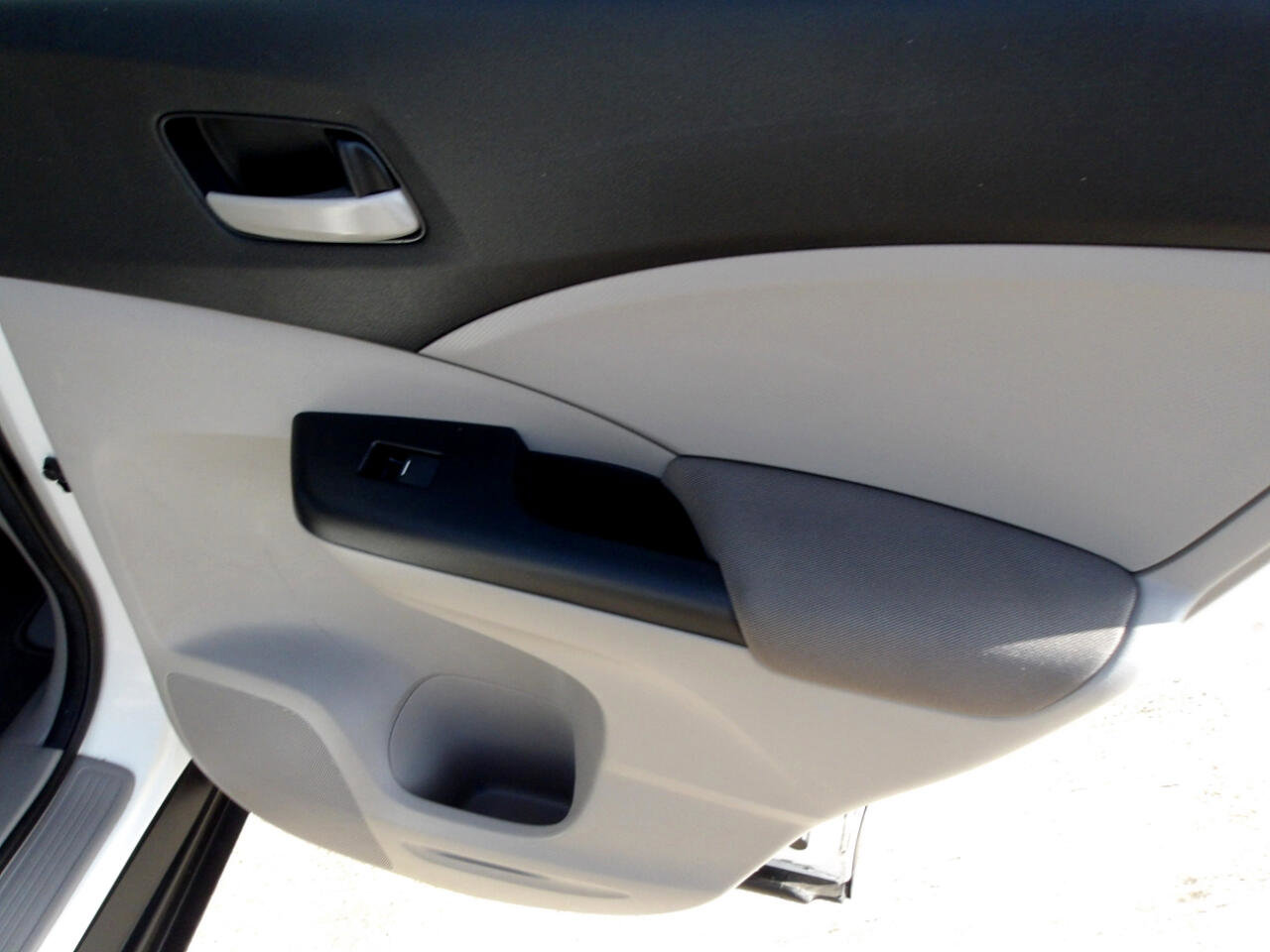 Used 2013 Honda CR-V LX image 7