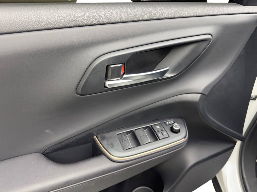 Used 2023 Toyota Crown XLE image 32