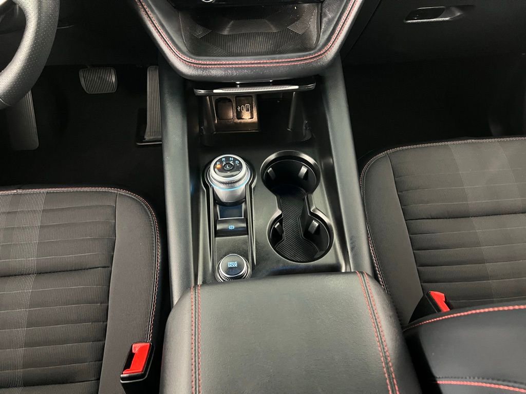 Used 2025 Ford Explorer ST-Line w/ ST-Line Street Pack image 15