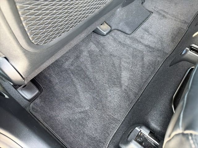 Used 2023 Kia Sorento EX AWD/4WD image 16