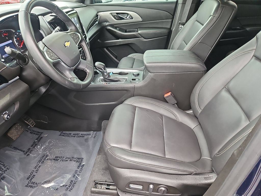 Used 2023 Chevrolet Traverse LT AWD/4WD image 32