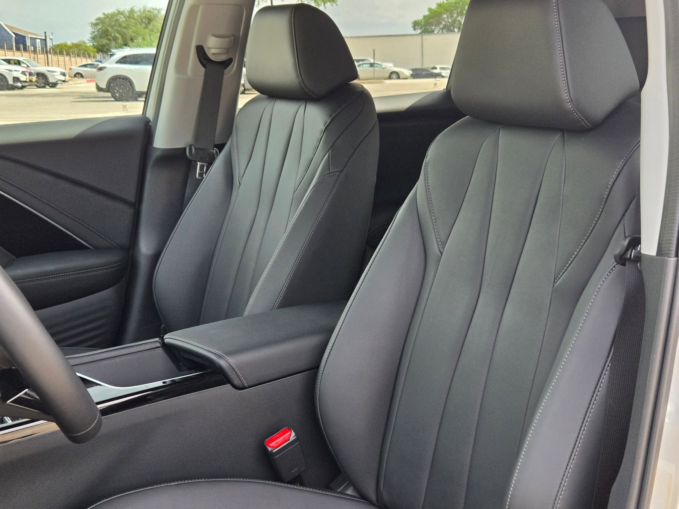 Used 2025 Acura ADX FWD image 13