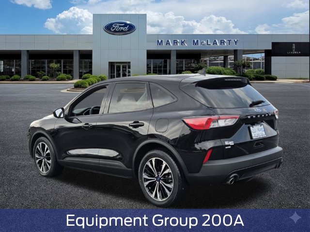 Certified 2022 Ford Escape SE w/ SE Sport Appearance Package FWD image 4