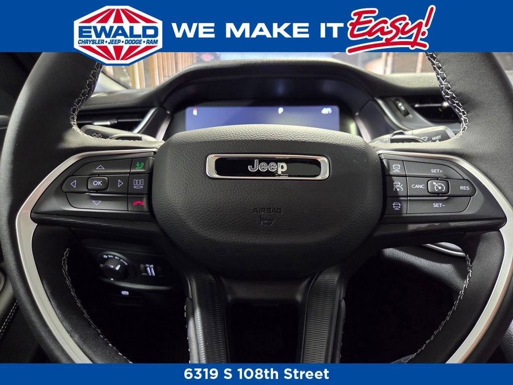 New 2025 Jeep Grand Cherokee 4WD image 5