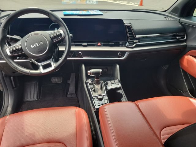 Certified 2024 Kia Sportage SX FWD image 16