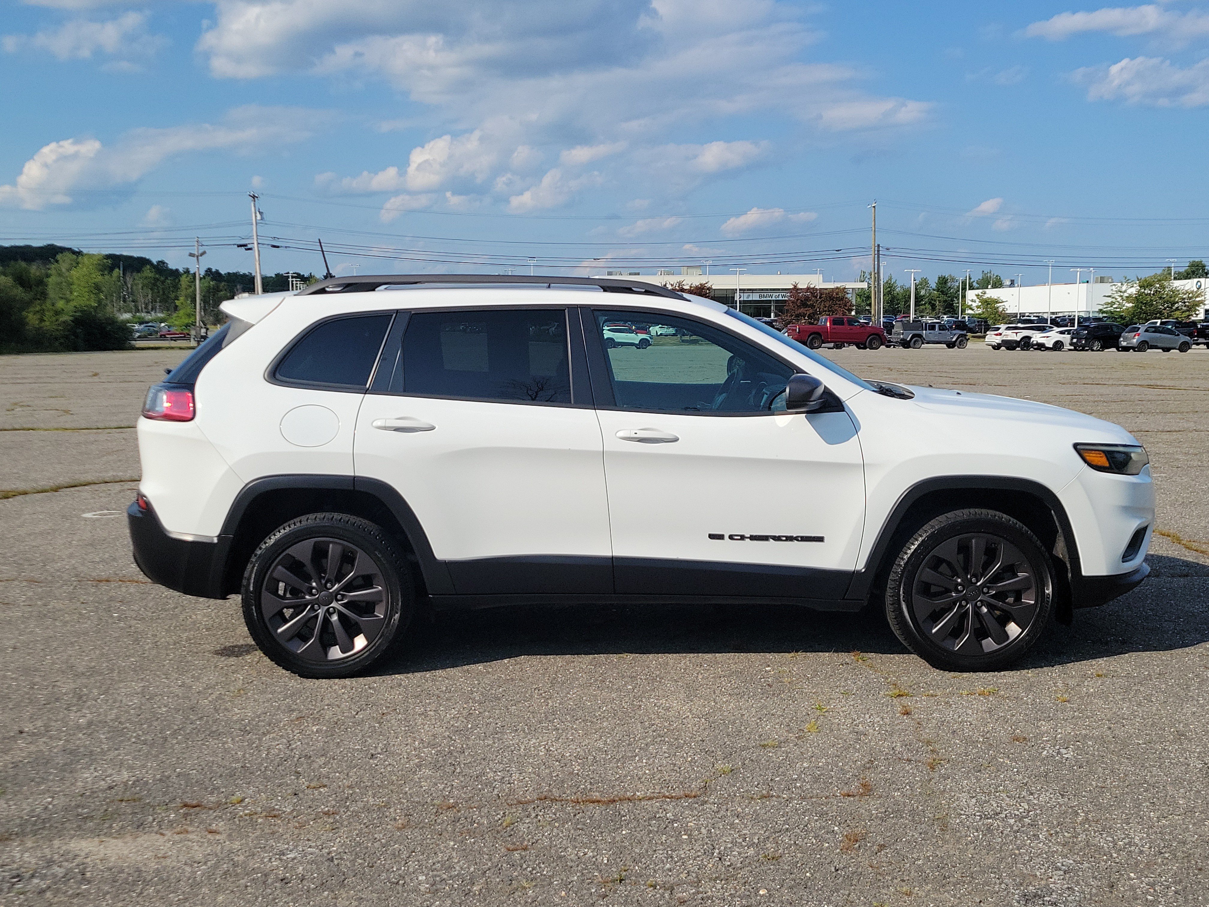 Used 2021 Jeep Cherokee Latitude Lux 80th Anniv w/ Quick Order Package 26U 80TH AWD/4WD image 4