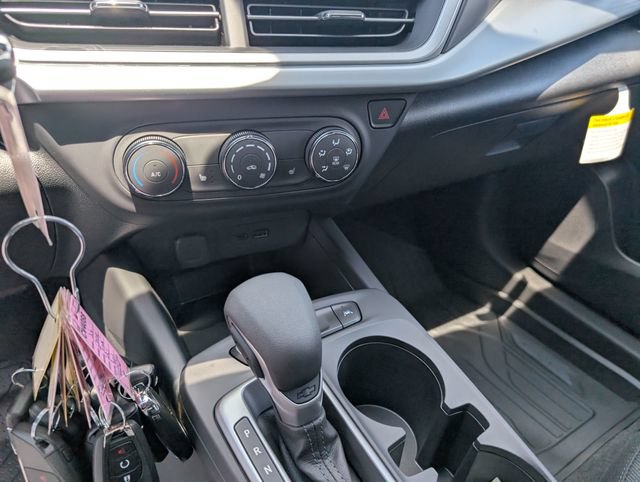 New 2026 Chevrolet Trax LS w/ LS Convenience Package FWD image 19