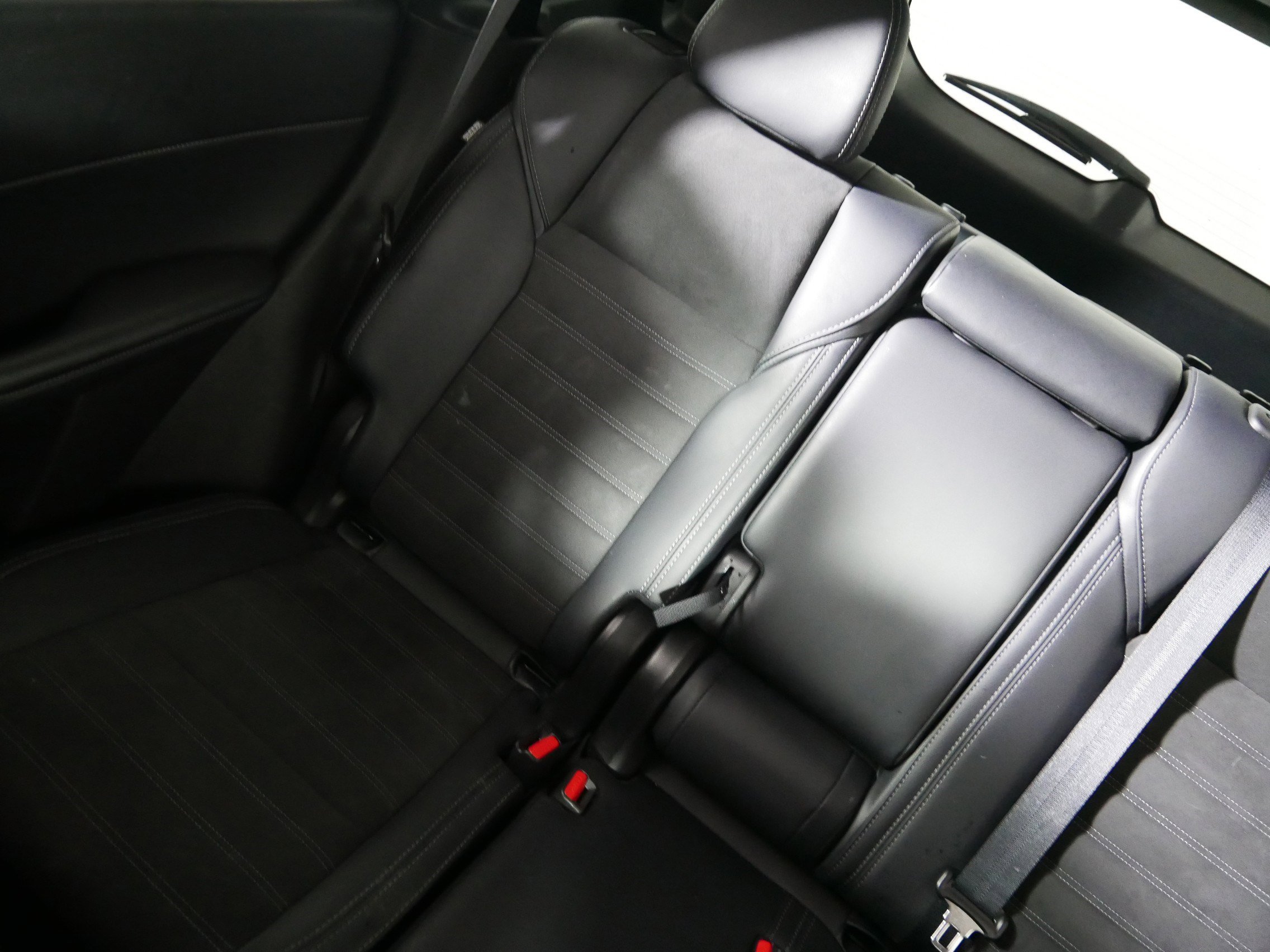 Used 2024 Mitsubishi Outlander SE image 12