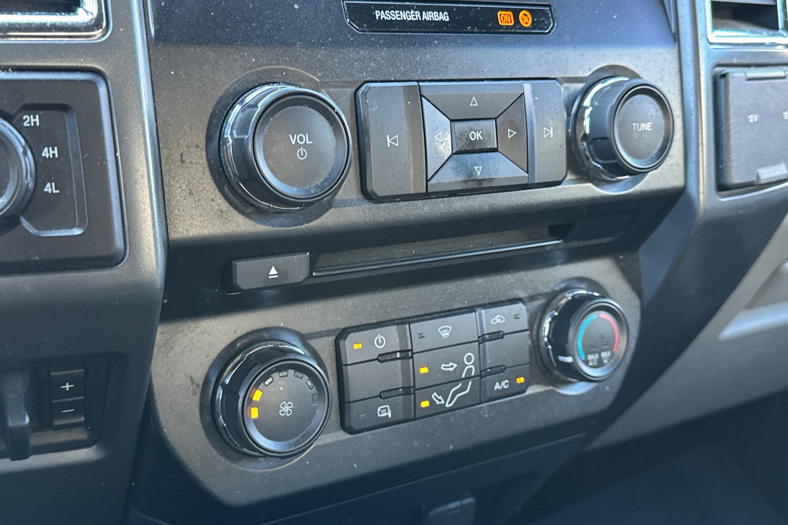 Used 2018 Ford F250 XLT image 30
