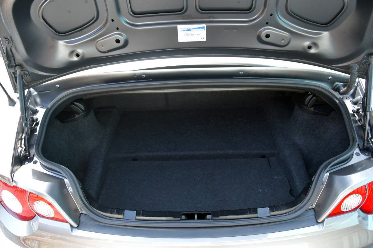 Used 2005 BMW Z4 2.5i image 19