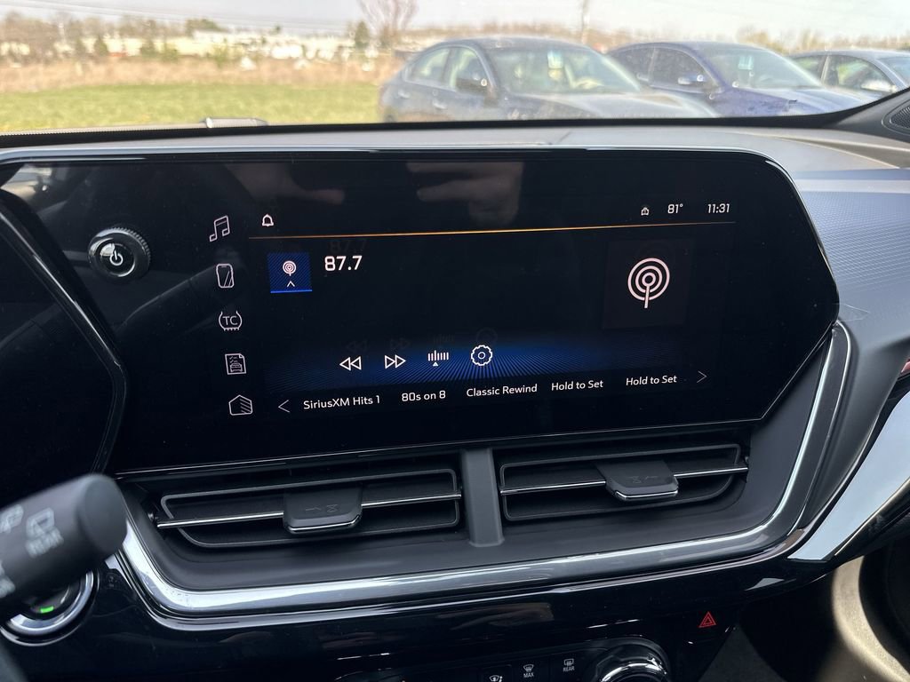 New 2026 Chevrolet Trax RS w/ Sunroof Package image 16