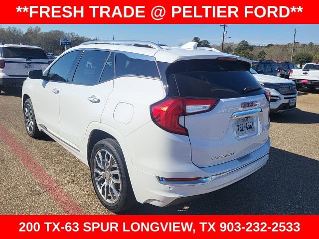 Used 2024 GMC Terrain Denali w/ Denali Premium Package image 10