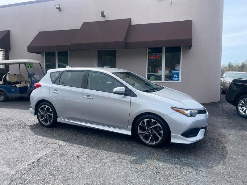Used 2016 Scion iM FWD image 2