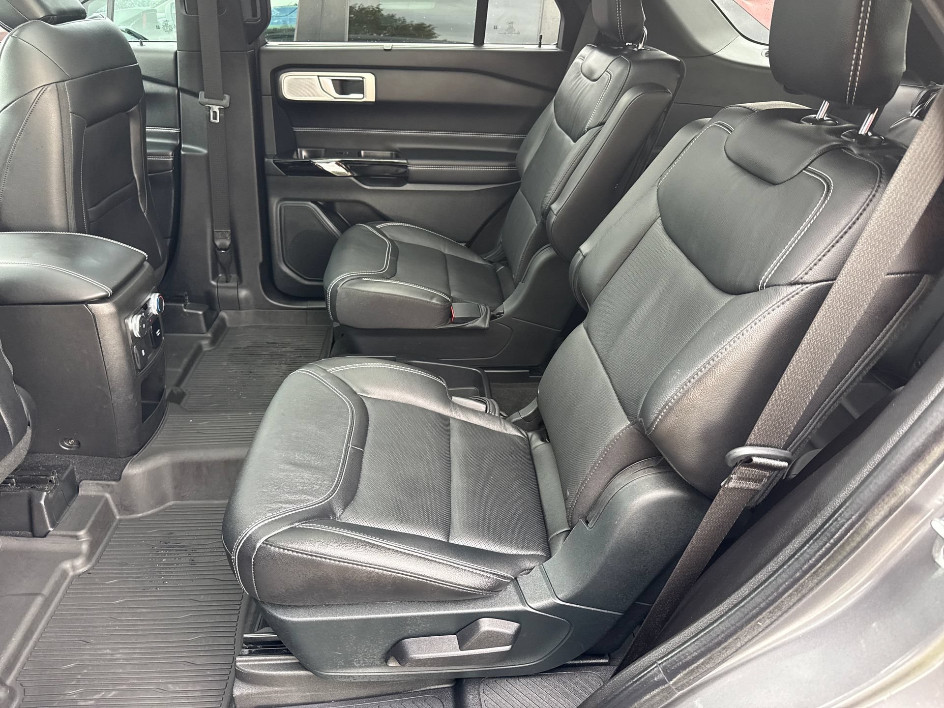 Used 2021 Ford Explorer ST w/ Equipment Group 401A AWD/4WD image 19