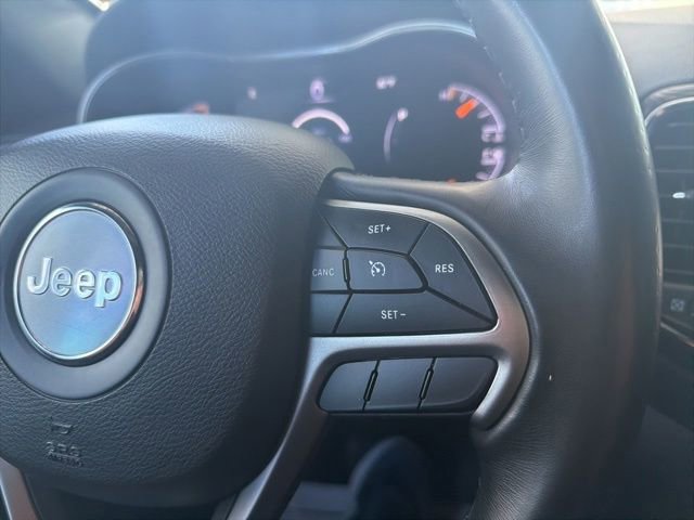 Used 2022 Jeep Grand Cherokee Laredo E AWD/4WD image 27