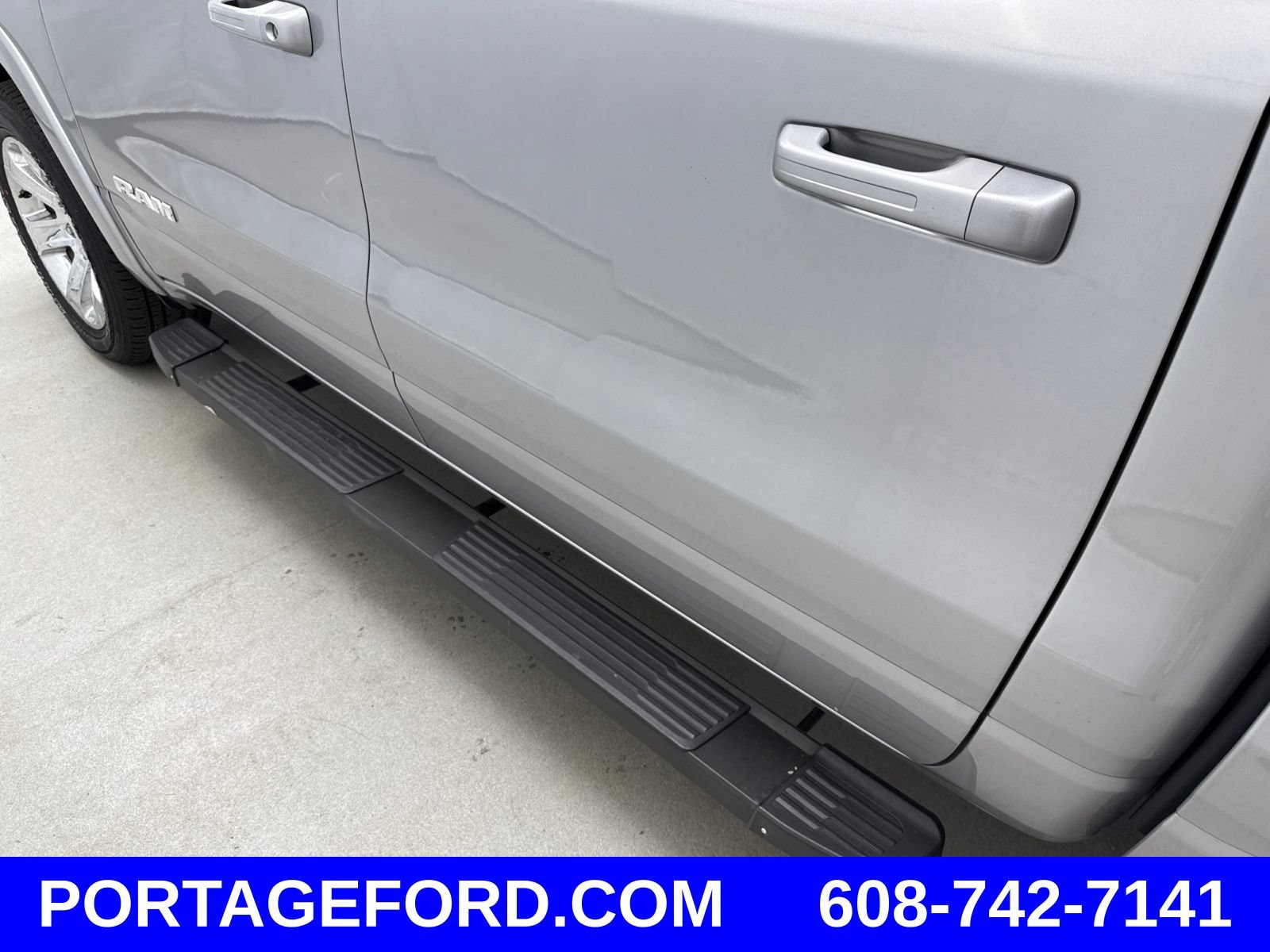 Used 2025 RAM 1500 Big Horn AWD/4WD image 6