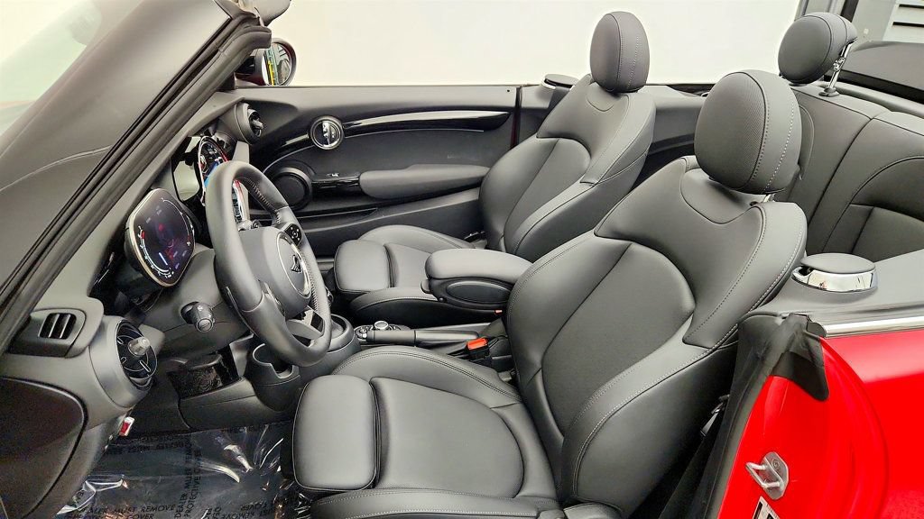 Used 2024 MINI Cooper S FWD image 18