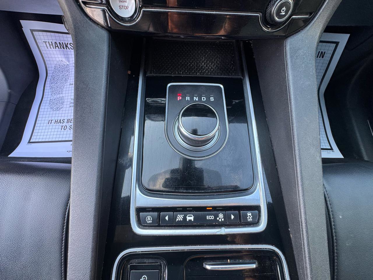 Used 2018 Jaguar F-PACE Premium AWD/4WD image 18